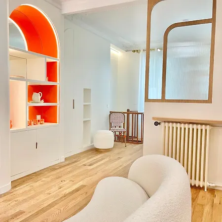 Апартаменты Luxury Garden - Private Oasis Near Champs-elysees Париж