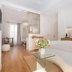 Luxury Garden - Private Oasis Near Champs-elysees Διαμέρισμα Παρίσι