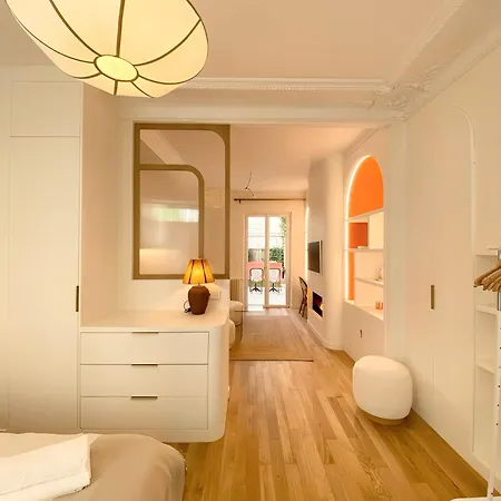 Luxury Garden - Private Oasis Near Champs-elysees Daire